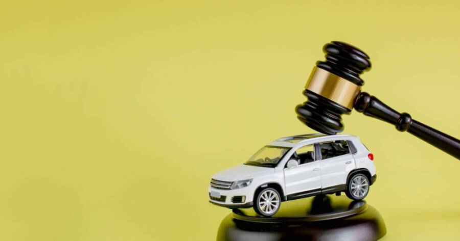 How to Score Deals at Government Car Auctions