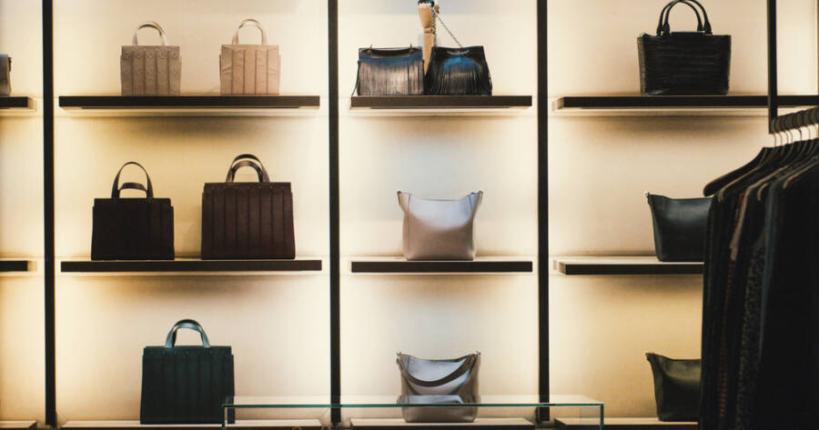 Smart Shopping for Luxury Handbags