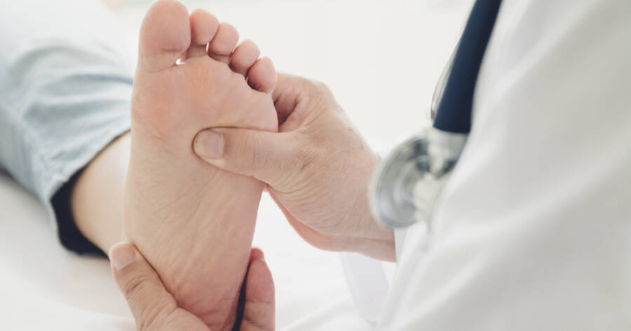 Foot Neuropathy Explained: Signs, Risks & Treatments