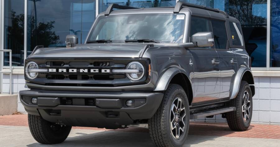 New Ford Broncos Are Stunning Inside and Out